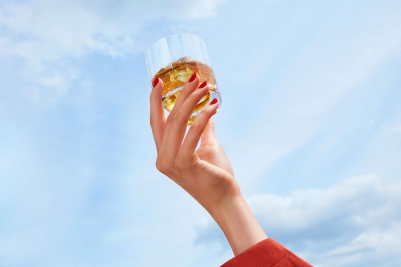 Large Thedalmore Newbrandworld Glass Lifestyle CML BG04 Image 16 9