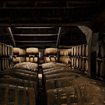 A Focus on Red Wine Cask Maturation 